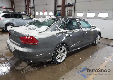 2014 Volkswagen Passat 2.5L Se из США, поврежденный, VIN 1VWBH7A31EC016200